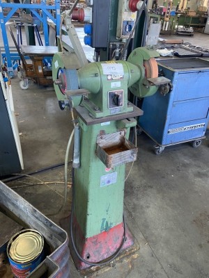 1 Doppelschleifbock Metabo DS7207D mit Standfuß